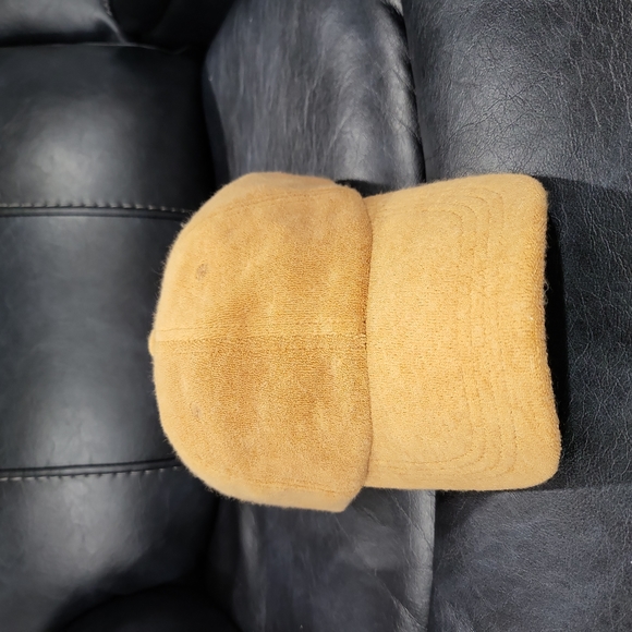 Soft Bull Cap - Picture 3 of 4